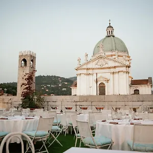 Otel Vittoria *****